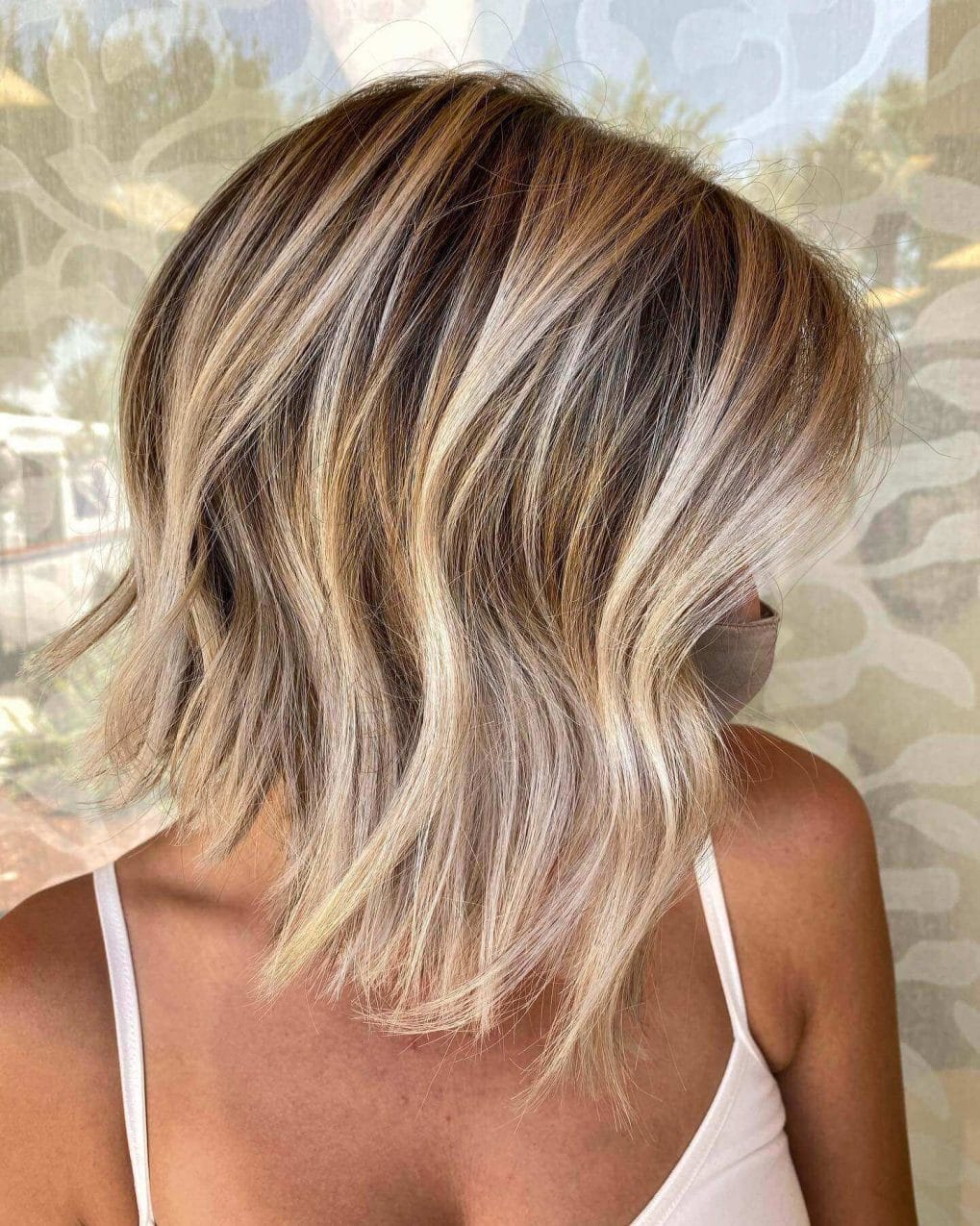 Angled Ash Blonde Bob With Layers Angled Ash Blonde Bob With Layers — Trendy Blonde Short Hair