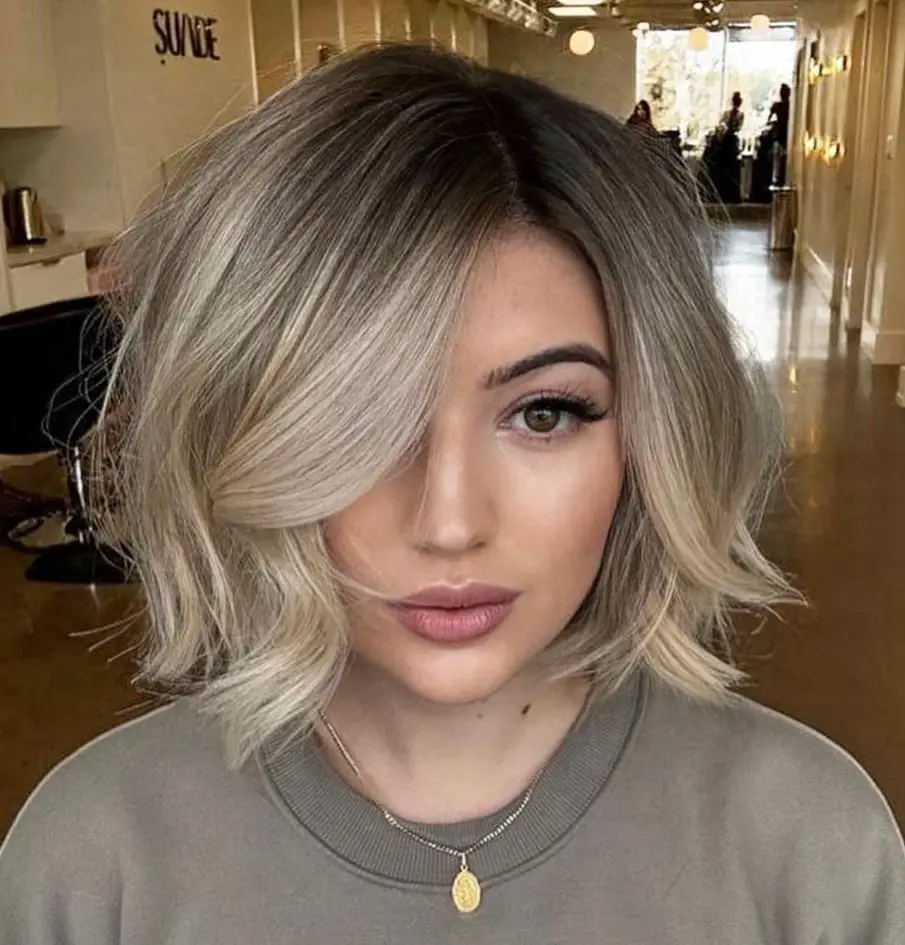 Platinum Blonde Bob With Dark Roots Platinum Blonde Bob With Dark Roots — Trendy Blonde Short Hair