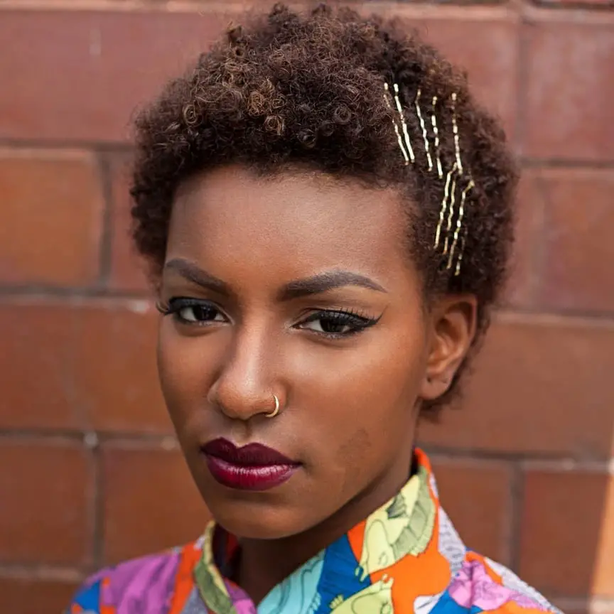 Short Afro With Gold Bobby Pins Short Afro With Gold Bobby Pins — Trendy Bobby Pins Hairstyles