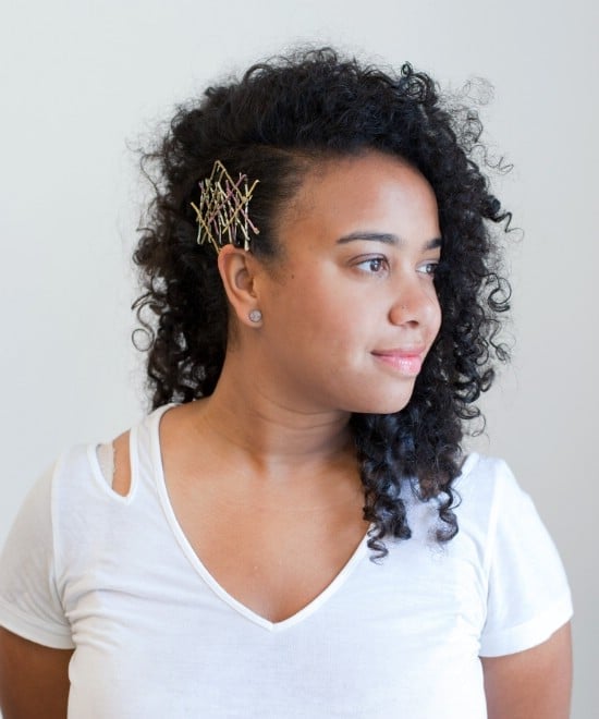 Shoulder Length Curly Hair With Geometric Pins Shoulder Length Curly Hair With Geometric Pins — Trendy Bobby Pins Hairstyles