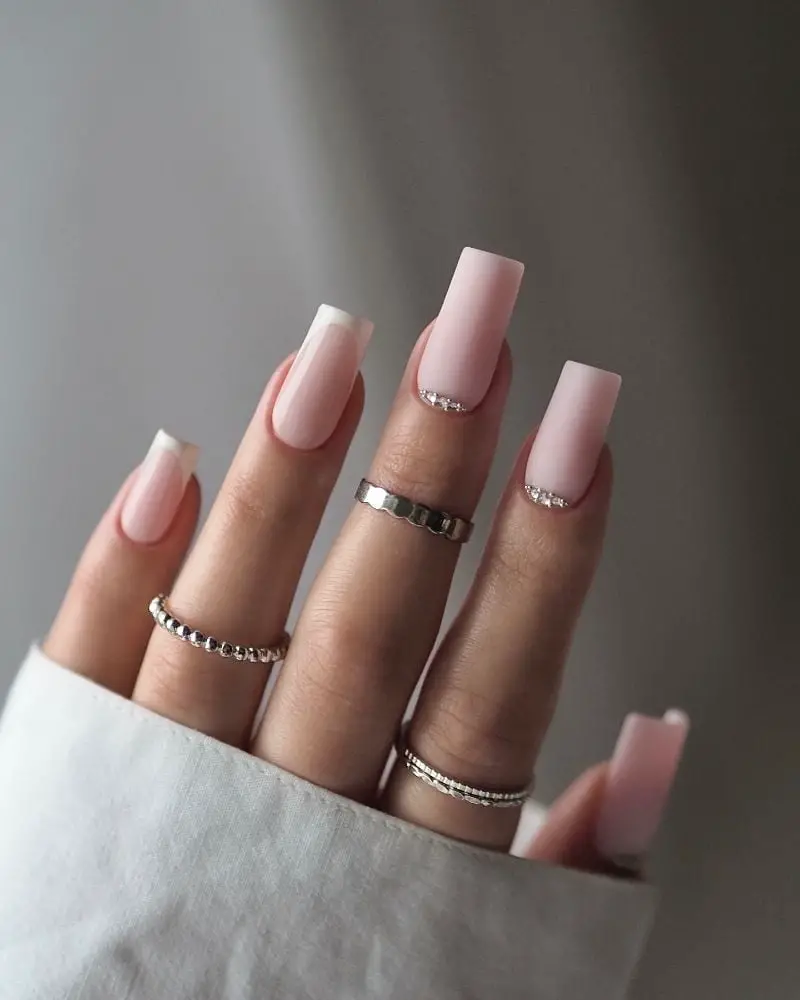 Short Almond Minimalist Pearl Accents Short Almond Minimalist Pearl Accents — Trendy Bridal Nails