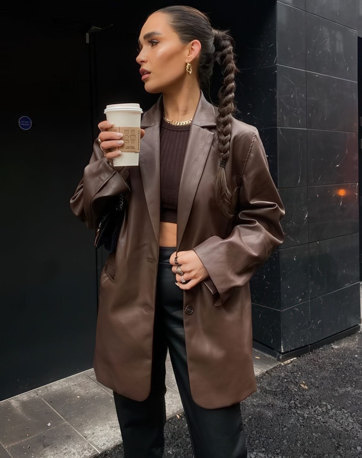 Oversized Leather Blazer With Crop Top Oversized Leather Blazer With Crop Top — Trendy Brown Blazer Outfit