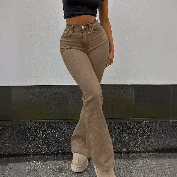 High Waisted Brown Flare Jeans With Crop Top High Waisted Brown Flare Jeans With Crop Top — Trendy Brown Jeans Outfits