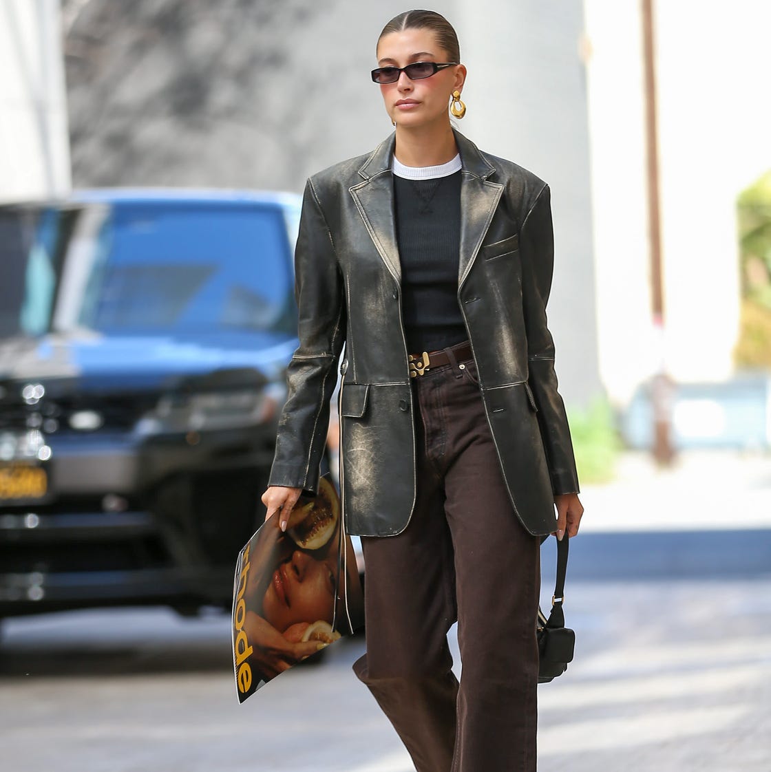 Dark Brown Straight Leg Jeans With Leather Blazer Dark Brown Straight Leg Jeans With Leather Blazer — Trendy Brown Jeans Outfits