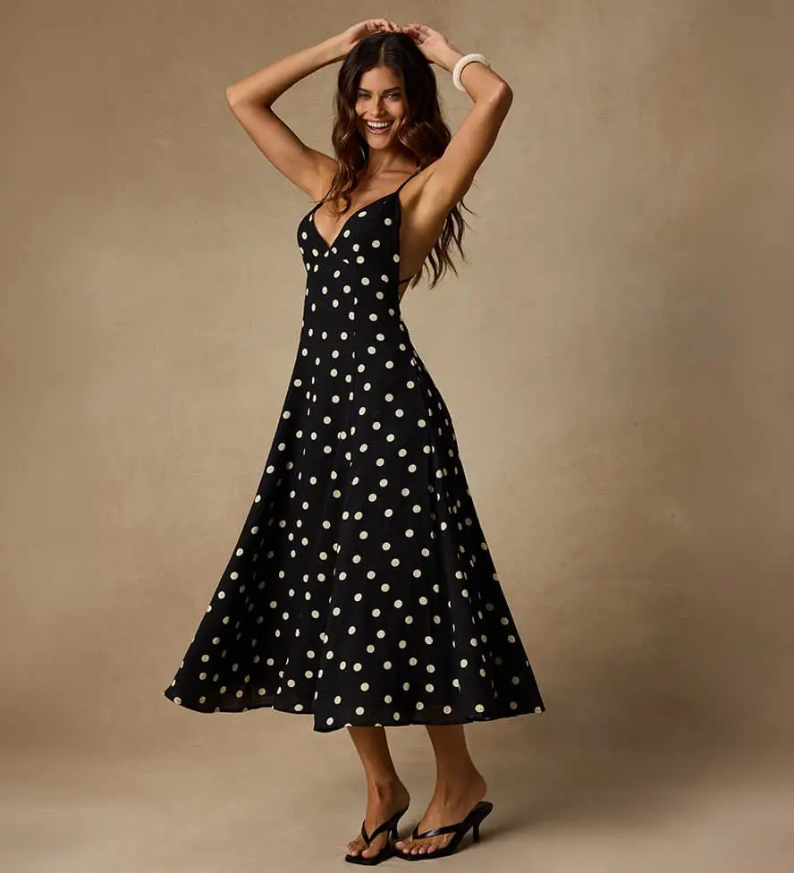 Black Polka Dot Midi Dress with Kitten Heels Black Polka Dot Midi Dress with Kitten Heels — Trendy Brunch Outfits