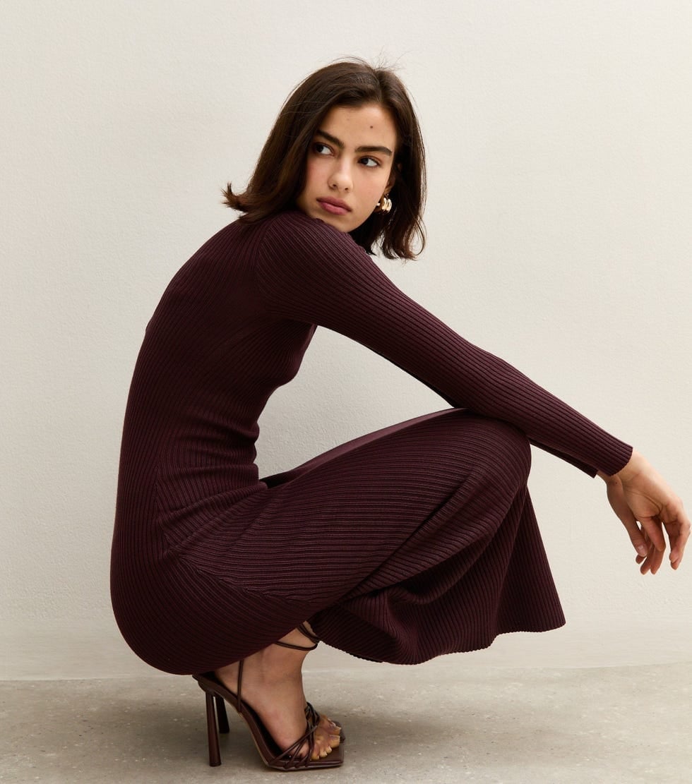 Fitted Burgundy Ribbed Knit Maxi Dress — Trendy Burgundy Dress Outfit