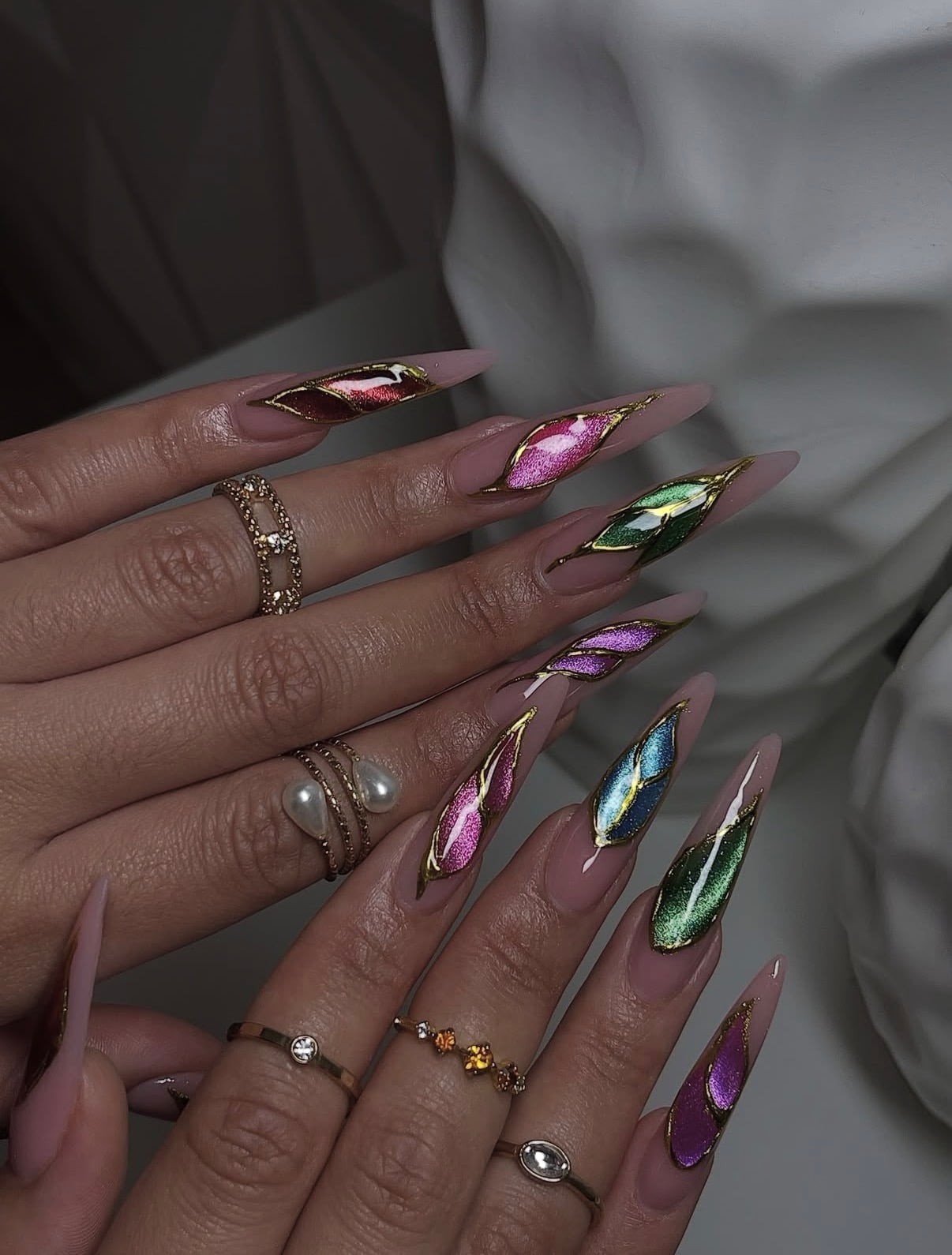 Extra Long Stiletto Multi-Color Gold Foil — Trendy Cat Eye Nail Art