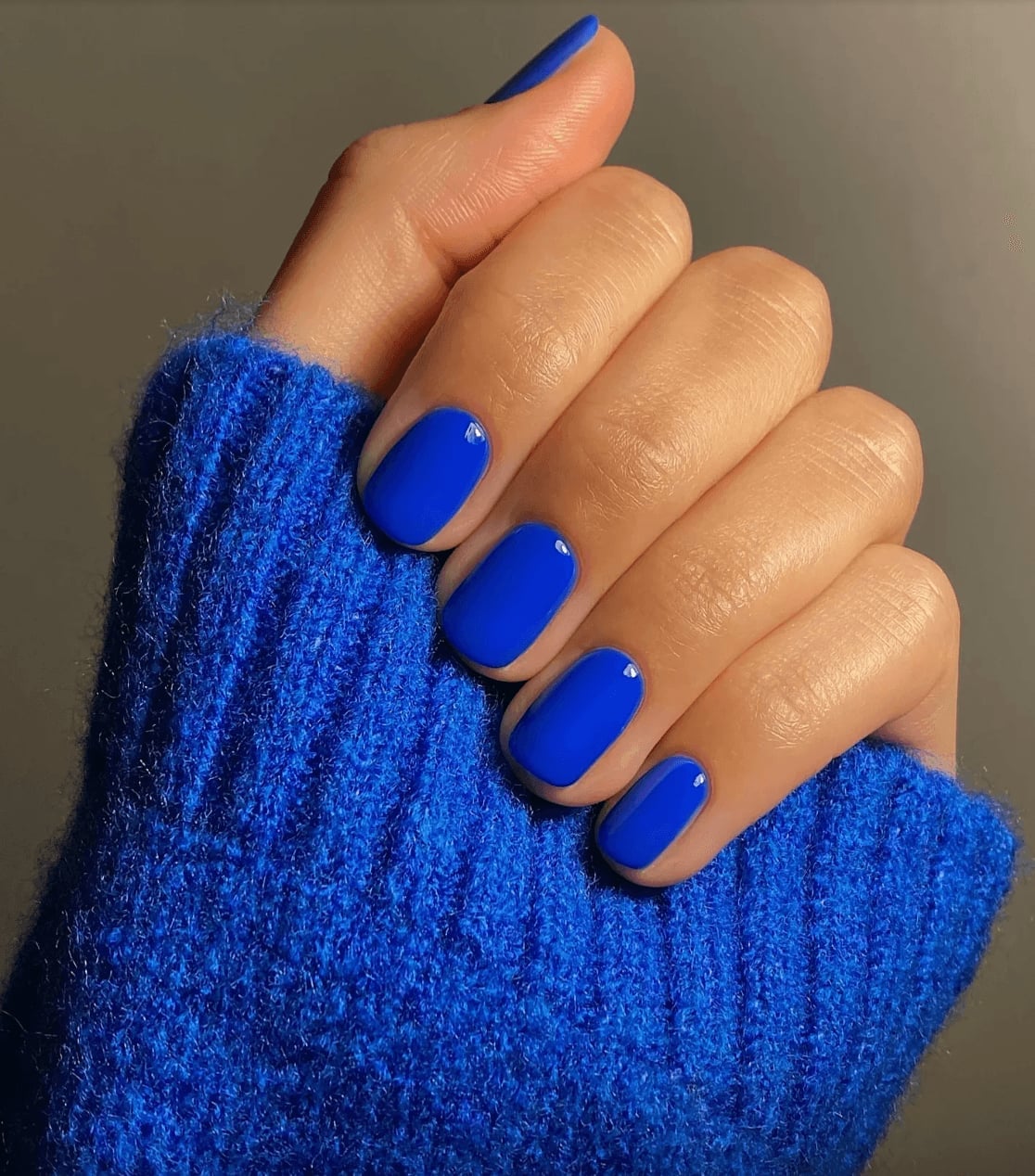 Short Square Vivid Blue Glossy Nails Short Square Vivid Blue Glossy Nails — Trendy Colorful Nails