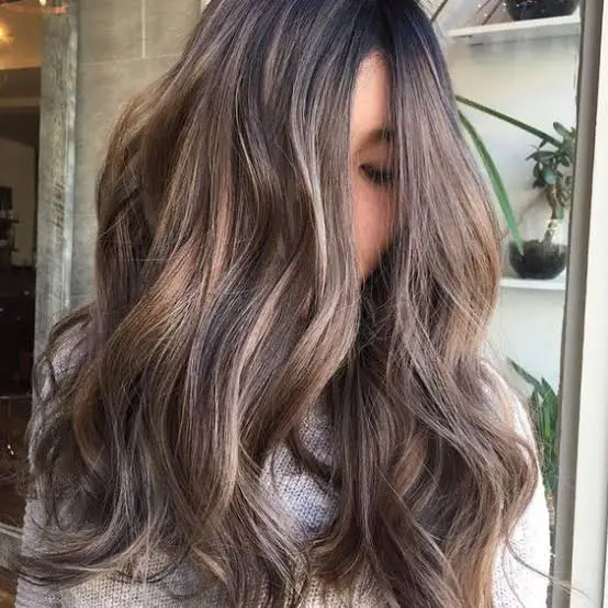 Shoulder Length Cool Brown With Highlights Shoulder Length Cool Brown With Highlights — Trendy Cool Brown Hair