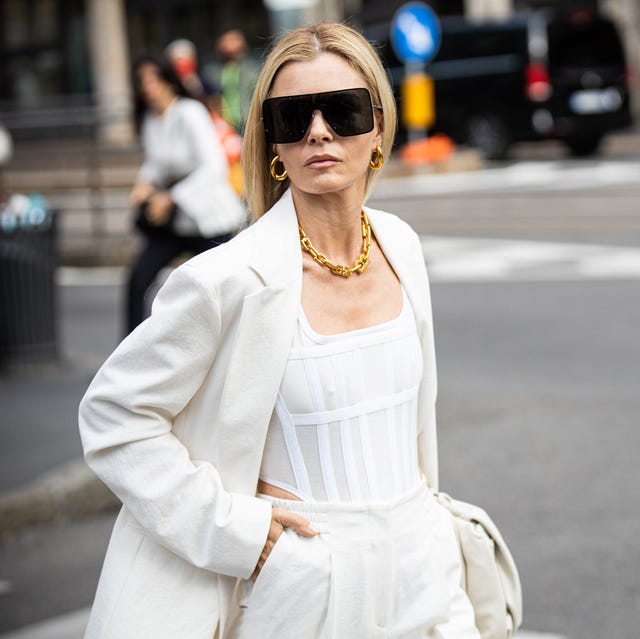 Sheer Corset Under Oversized Blazer — Trendy Corset Outfits