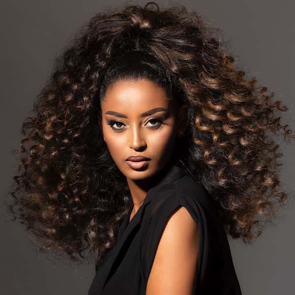 Collarbone Half Up Half Down Style Collarbone Half Up Half Down Style — Trendy Curly Hair Routine