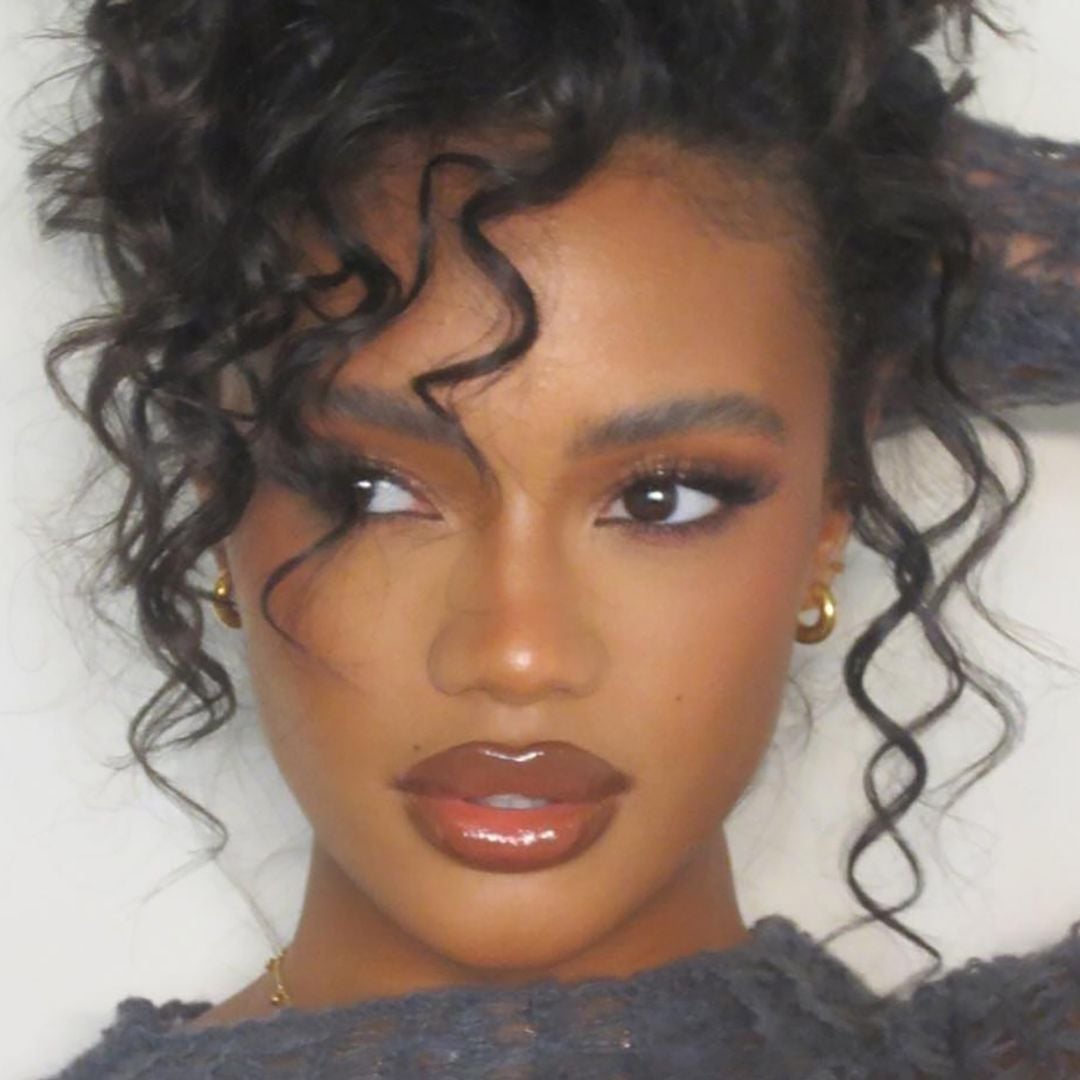 Shoulder Length Updo With Wispy Bangs Shoulder Length Updo With Wispy Bangs — Trendy Curly Hair Routine