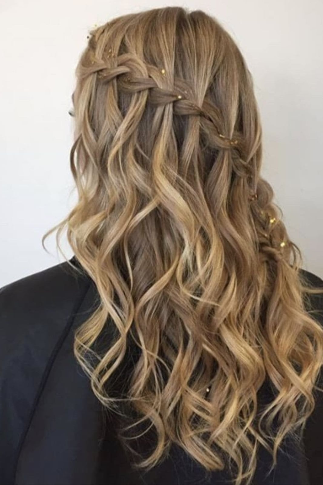 Dark Brown Curly Blowout With Gloss Dark Brown Curly Blowout With Gloss — Trendy Curly Hair Wedding