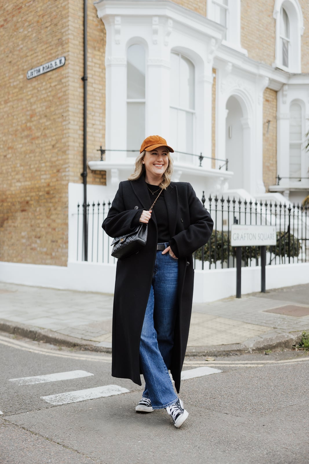 Wide Leg Jeans With Long Coat Wide Leg Jeans With Long Coat — Trendy Cute Jeans Outfit