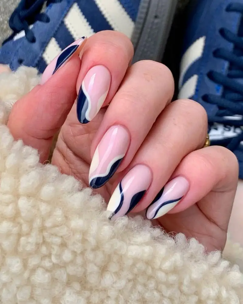 Medium Almond Abstract Wavy Lines Medium Almond Abstract Wavy Lines — Trendy Dark Blue Nails