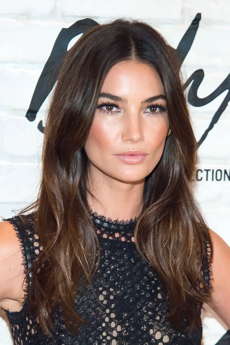 Shoulder-Length Dark Brown With Side-Swept Bangs Shoulder-Length Dark Brown With Side-Swept Bangs — Trendy Dark Hair Color