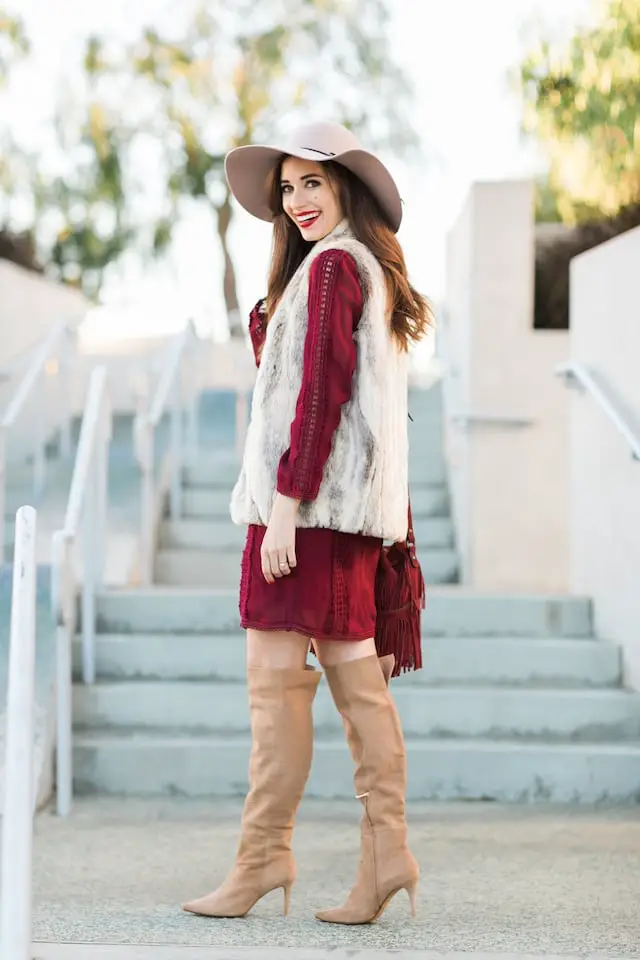 Mini Dress with Faux Fur Vest and Knee-High Boots Mini Dress with Faux Fur Vest and Knee-High Boots — Trendy Dress with Boots