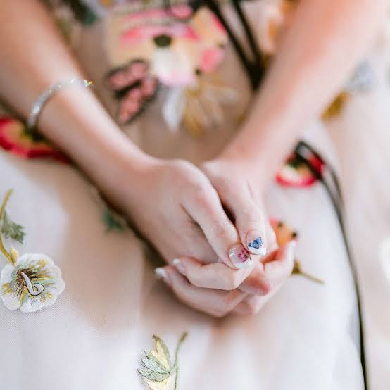 DIY Short Square French With Heart Art DIY Short Square French With Heart Art — Trendy Engagement Nails