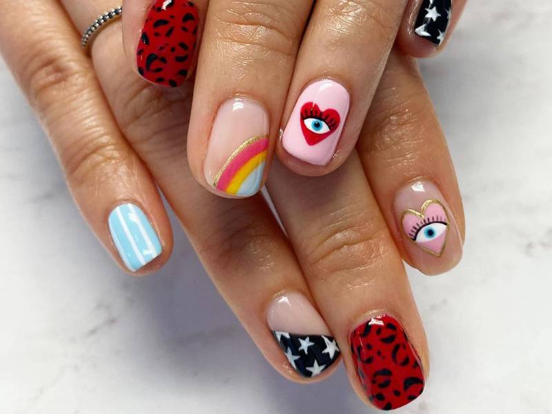 Short Square Pink Blue Stripes Evil Eye Heart Accent — Trendy Evil Eye Nails