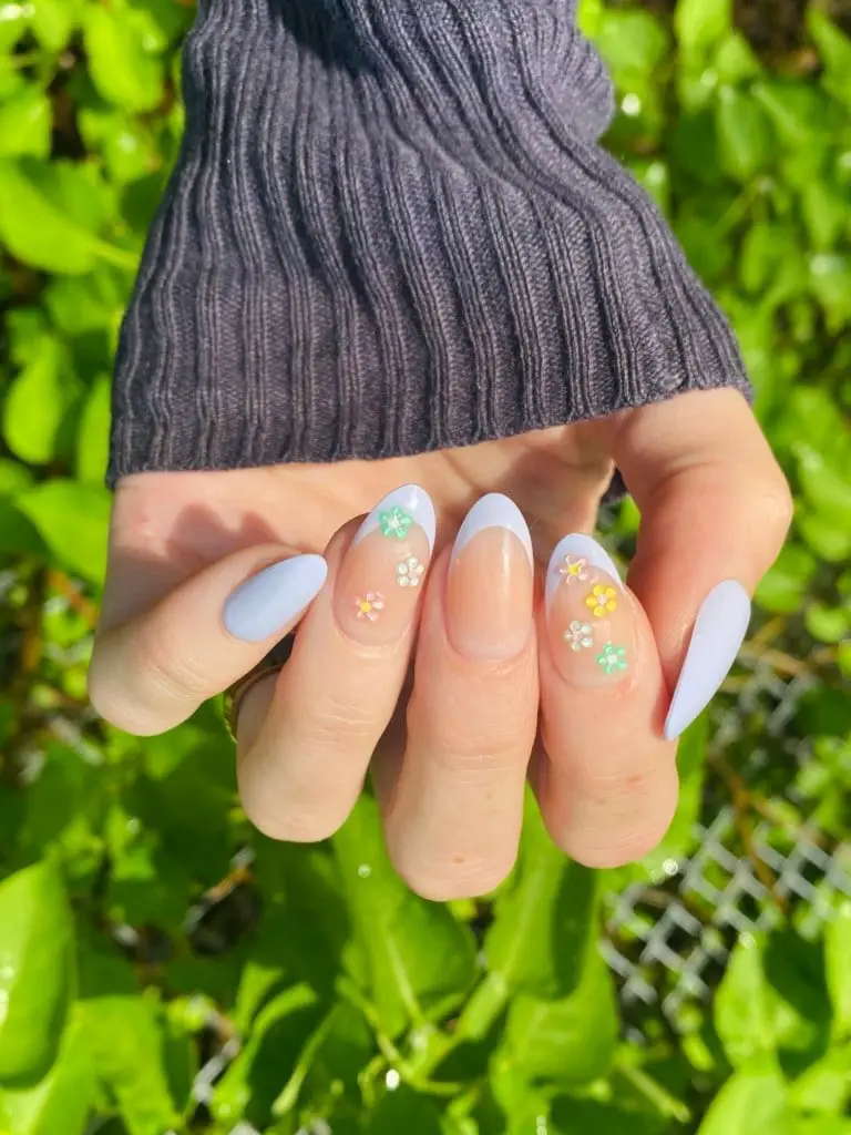 Short Almond Nails With Light Blue And Pastel Florals Short Almond Nails With Light Blue And Pastel Florals — Trendy Flower Nails