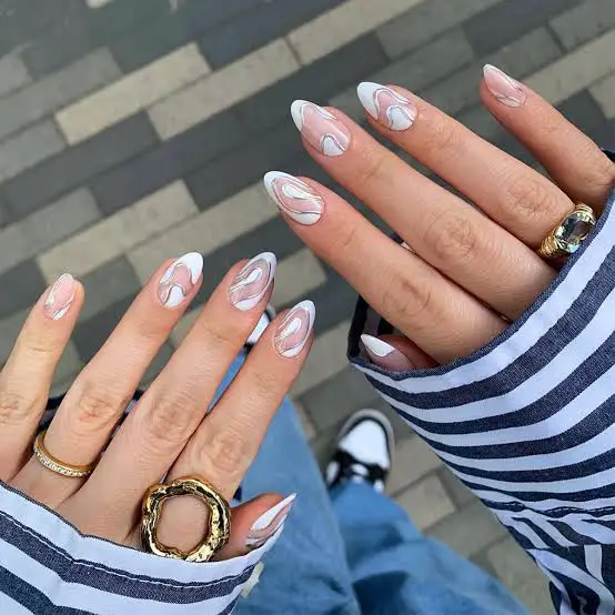 Sheer Nude Glossy Wavy Line Art Medium Oval Nails Sheer Nude Glossy Wavy Line Art Medium Oval Nails — Trendy Gel Nails Polish