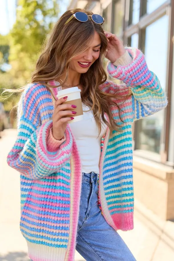 Oversized Striped Knit Cardigan Over White Top and Jeans Oversized Striped Knit Cardigan Over White Top and Jeans — Trendy Girly Outfits
