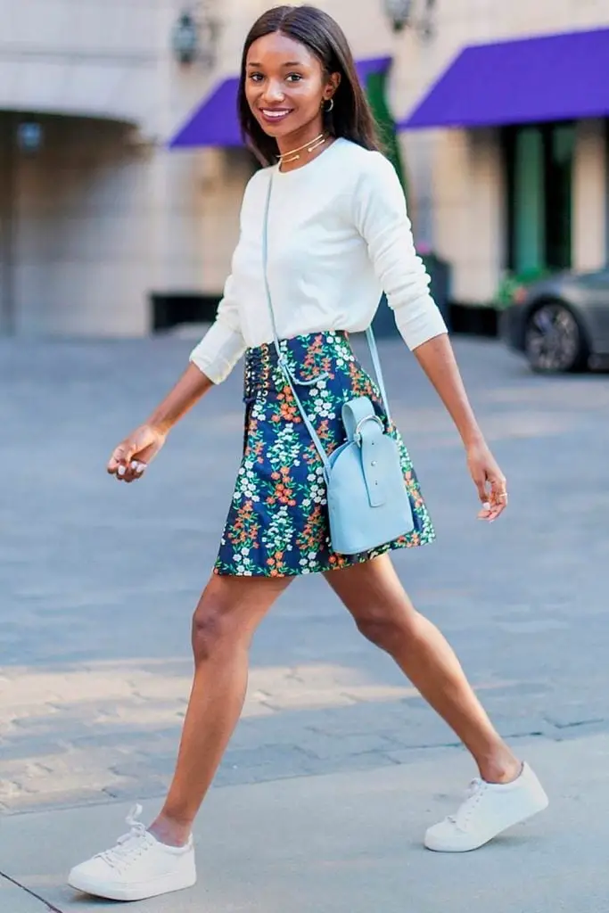 White Sweater with Floral Print Mini Skirt and Sneakers White Sweater with Floral Print Mini Skirt and Sneakers — Trendy Girly Outfits
