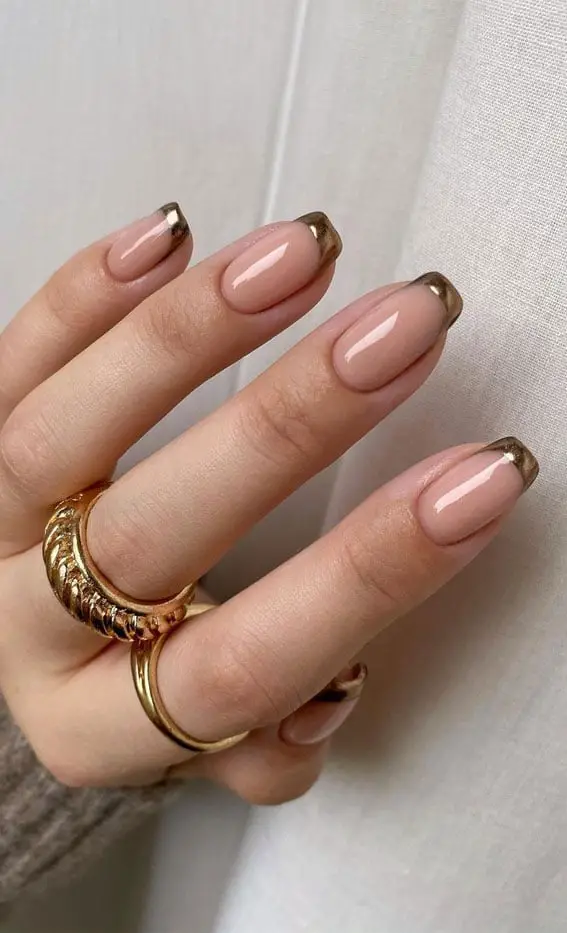 Oval Nails With Sheer Pink Base And Gold French Tip Oval Nails With Sheer Pink Base And Gold French Tip — Trendy Gold Nails