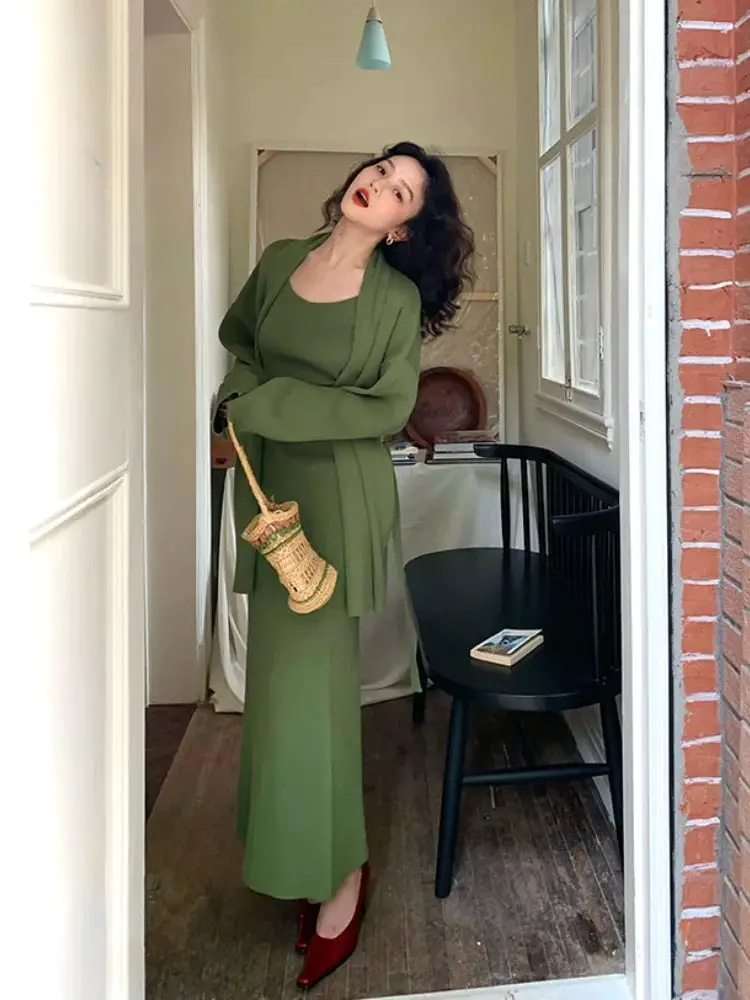 Green Cardigan With Matching Green Maxi Dress Green Cardigan With Matching Green Maxi Dress — Trendy Green Cardigan Outfit