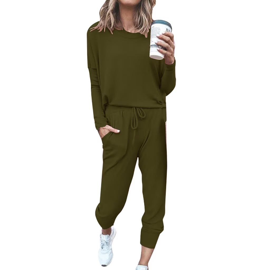 Olive Green Tapered Leg Sweatpants With Crew Neck Top Olive Green Tapered Leg Sweatpants With Crew Neck Top — Trendy Green Sweatpants Outfit