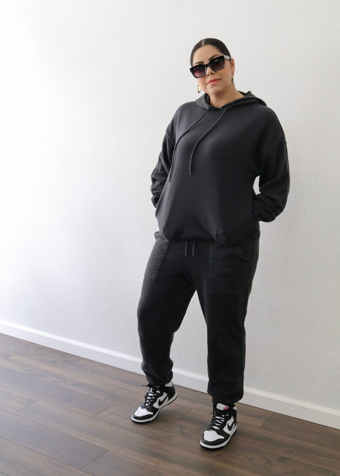 Monochromatic Gray Hoodie and Sweatpants — Trendy Grey Hoodie Outfit