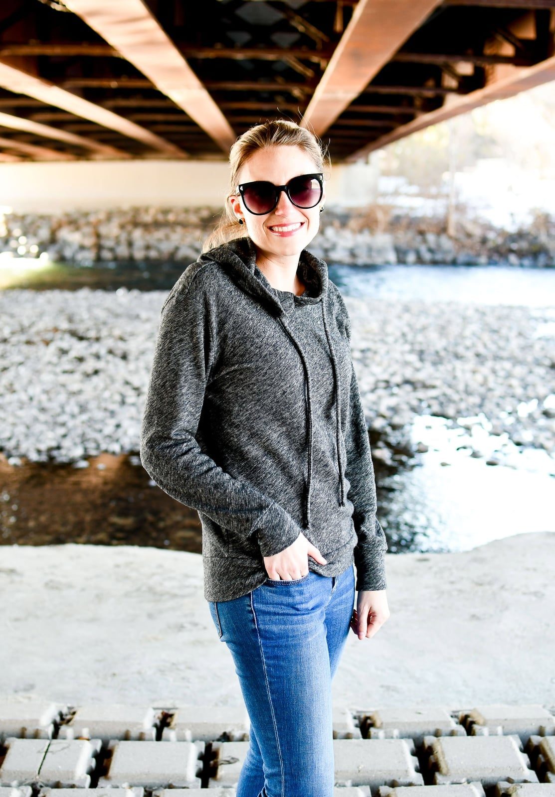 Heathered Gray Hoodie with Fitted Blue Jeans — Trendy Grey Hoodie Outfit