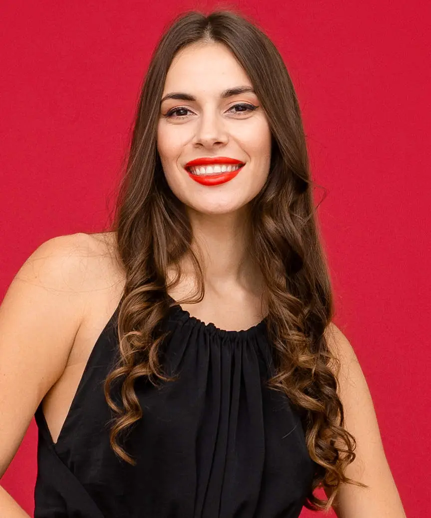 Mid-Back Long Layers With Natural Movement Mid-Back Long Layers With Natural Movement — Trendy Hairstyles for School