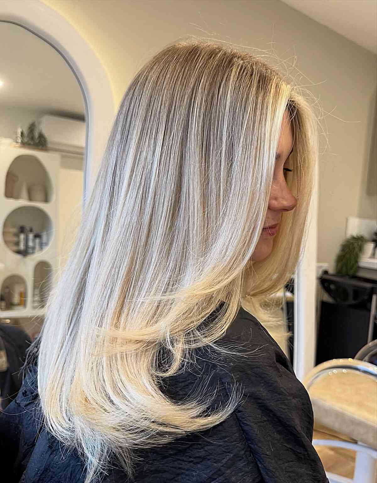 Ash Blonde Highlights On Shoulder Length Layers Ash Blonde Highlights On Shoulder Length Layers — Trendy Highlighting Hair