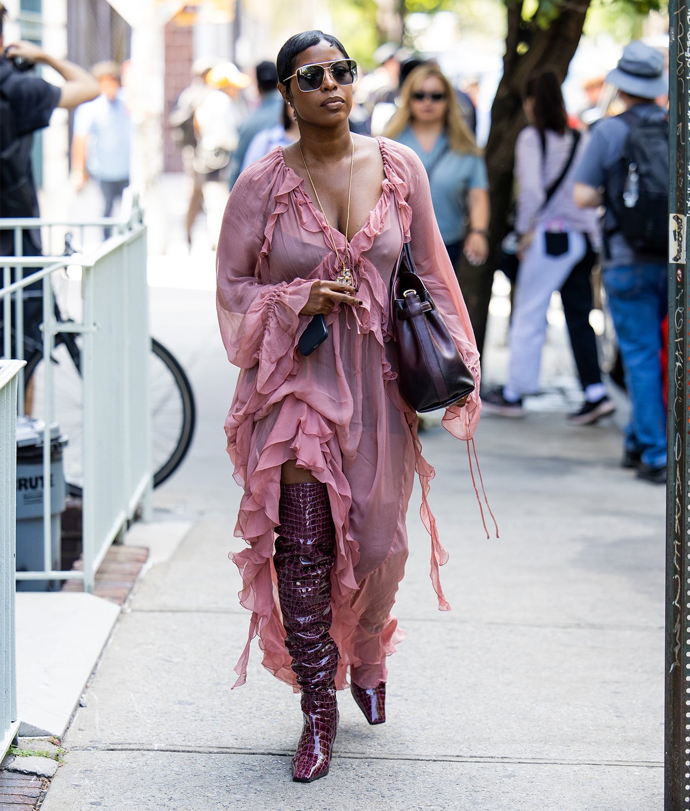 Ruffled Chiffon Maxi Dress with Snakeskin Boots Ruffled Chiffon Maxi Dress with Snakeskin Boots — Trendy Hippie Outfits