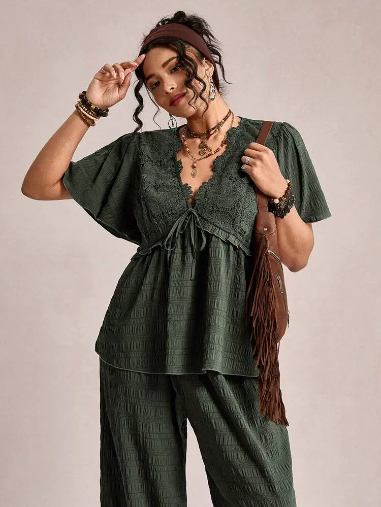 Scarf Top and High-Waisted Pants with Fringe Belt Scarf Top and High-Waisted Pants with Fringe Belt — Trendy Hippie Outfits