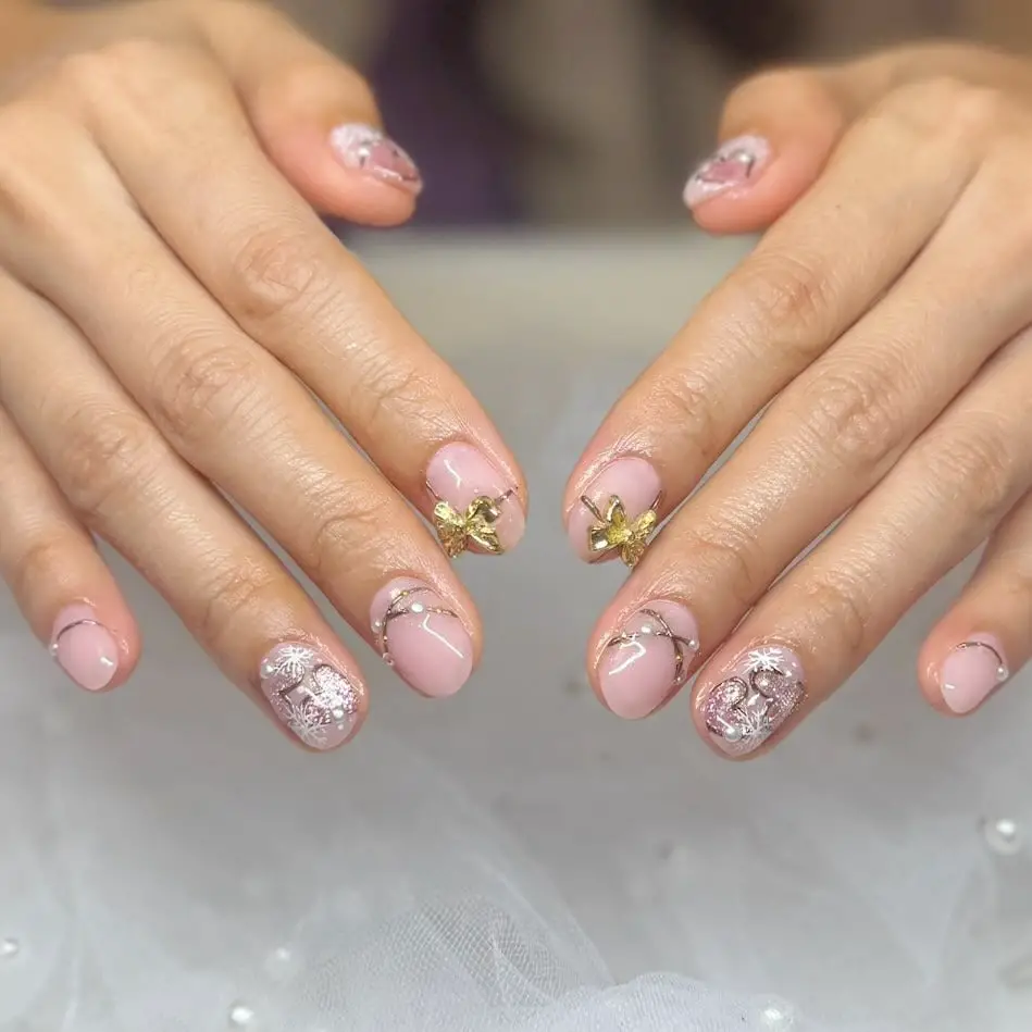 Soft Pink Floral Pearl Squoval Nails Soft Pink Floral Pearl Squoval Nails — Trendy Japanese Nails
