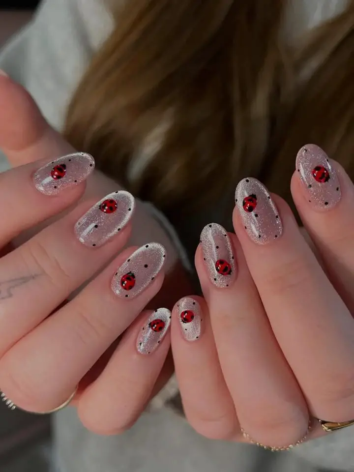 Clear Shimmery Ladybug Oval Nails Clear Shimmery Ladybug Oval Nails — Trendy Japanese Nails