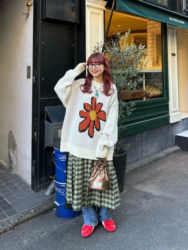 Oversized Knit With Flower Graphic — Trendy Japanese Outfits