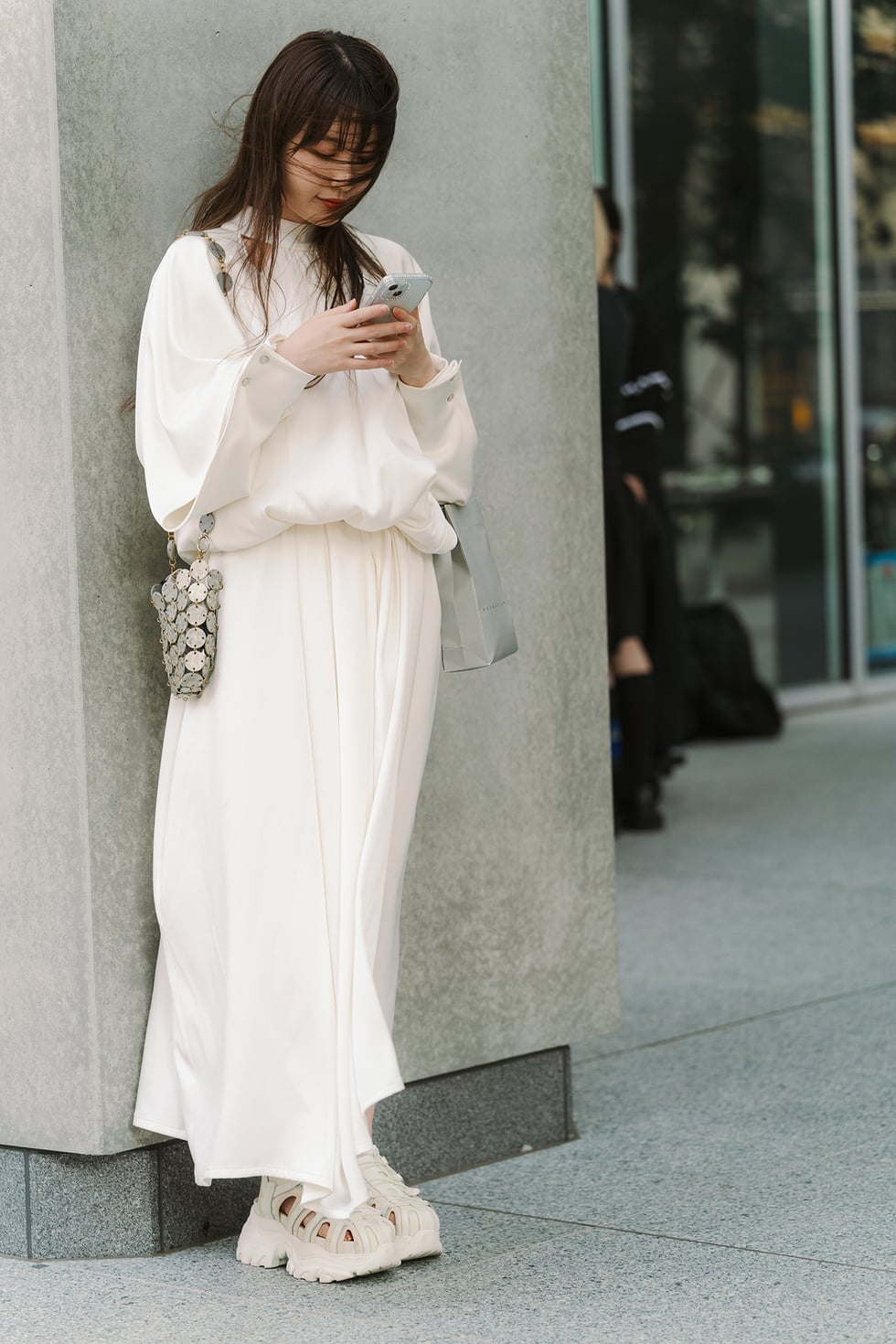Flowing White Dress With Chunky Sandals — Trendy Japanese Outfits