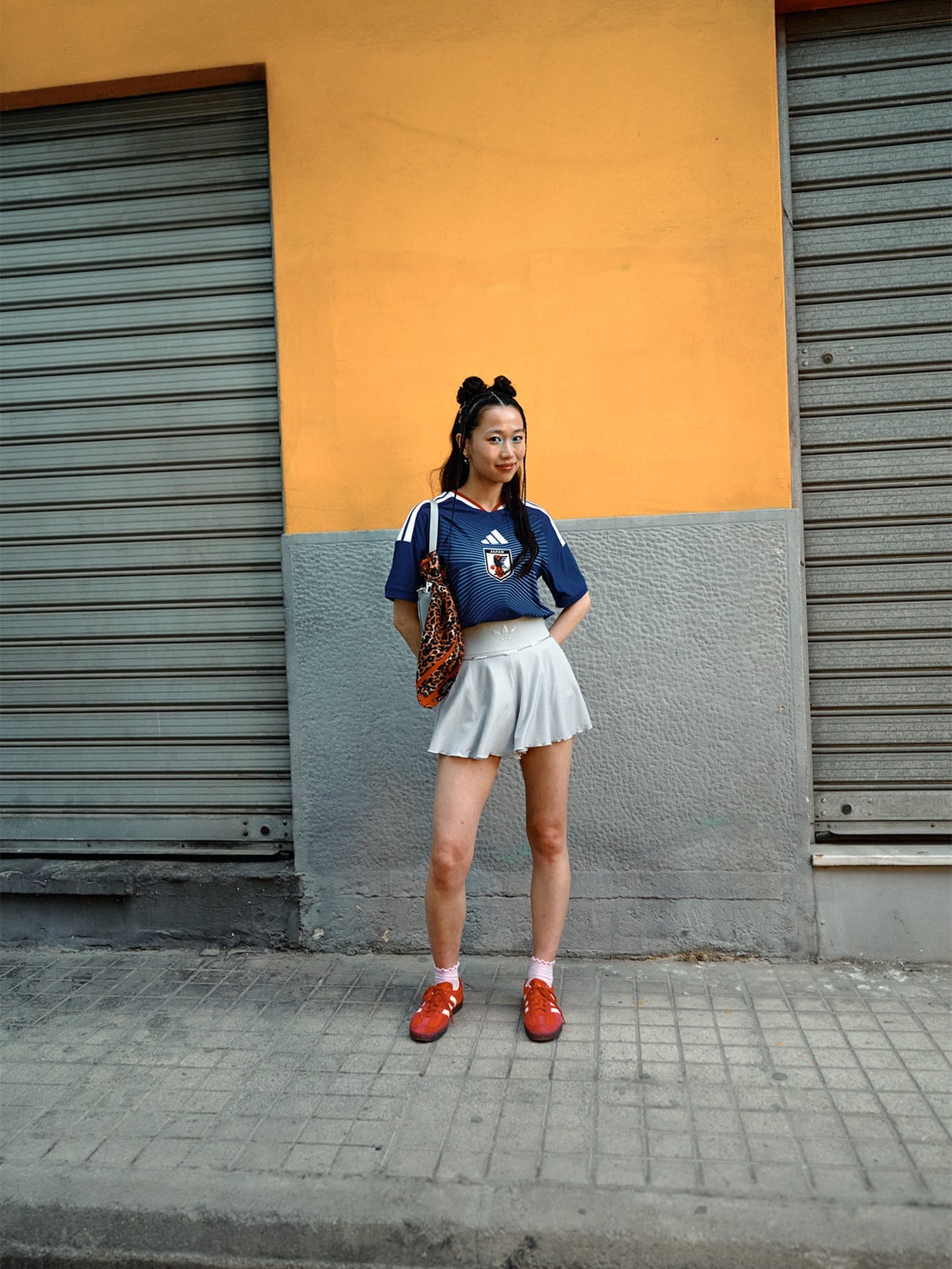Blue Soccer Jersey with Flared Mini Skirt and Red Sneakers Blue Soccer Jersey with Flared Mini Skirt and Red Sneakers — Trendy Jersey Outfit
