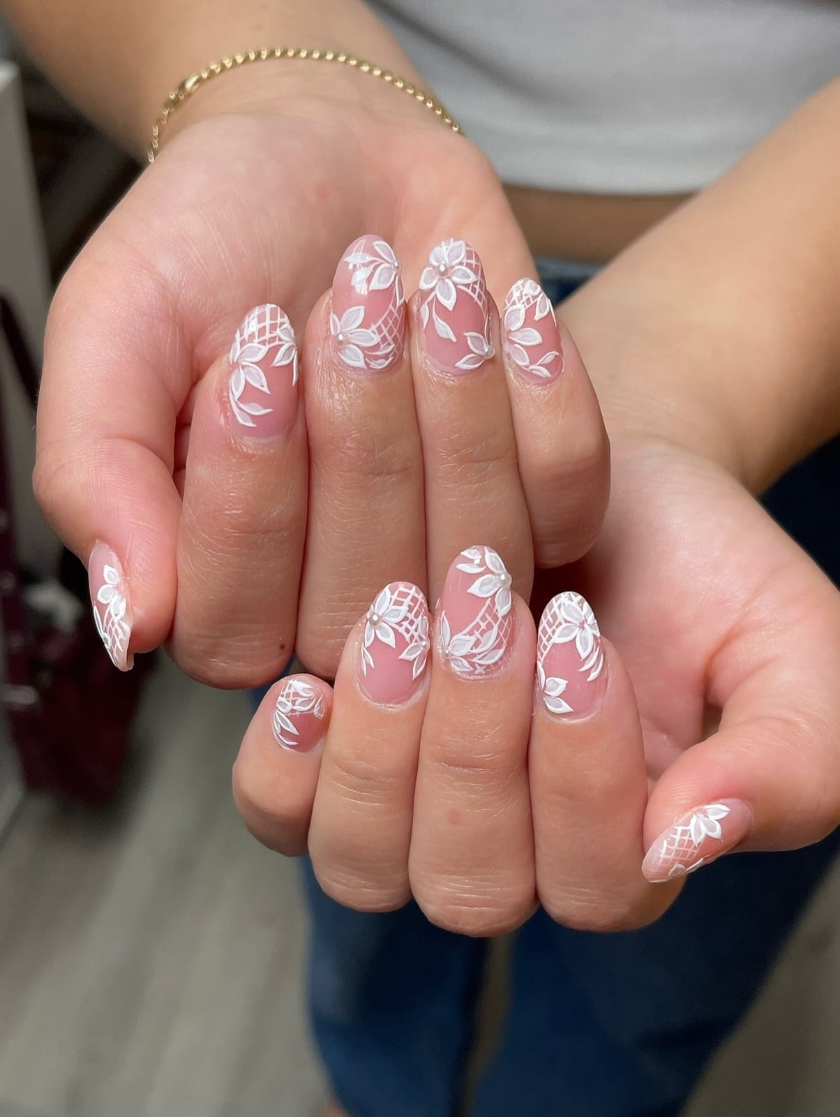 White Lace Oval Nails White Lace Oval Nails — Trendy Lace Nails