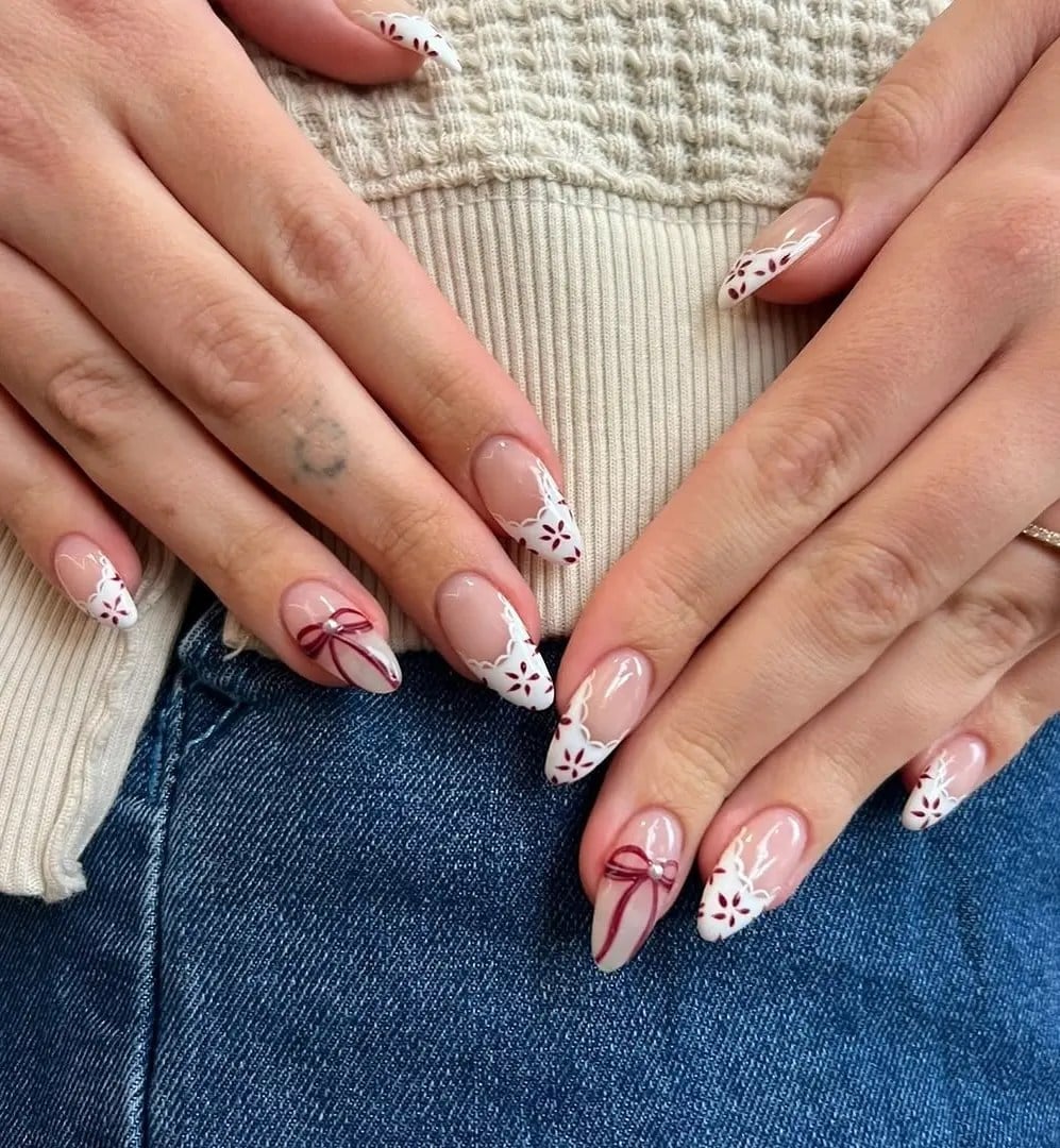 Lace French Tip Medium Almond Nails Lace French Tip Medium Almond Nails — Trendy Lace Nails