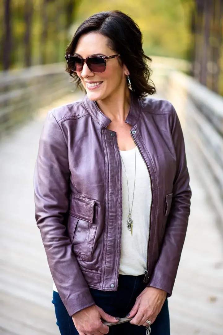 Purple Leather Jacket with White Tank Top and Blue Jeans Purple Leather Jacket with White Tank Top and Blue Jeans — Trendy Leather Jacket Outfits Women