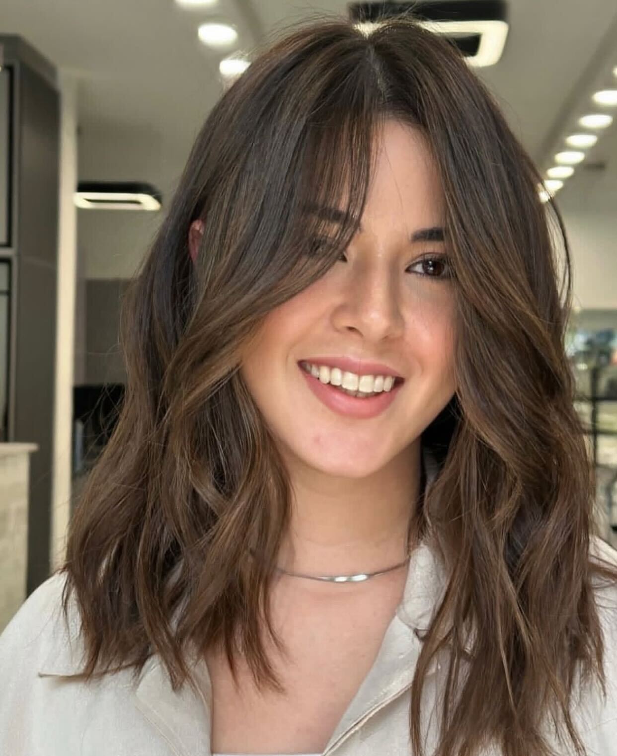 Collarbone Long Bob With Wispy Bangs Collarbone Long Bob With Wispy Bangs — Trendy Medium Hair