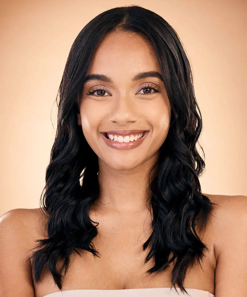 Collarbone Long Bob With Soft Voluminous Waves Collarbone Long Bob With Soft Voluminous Waves — Trendy Medium Hair
