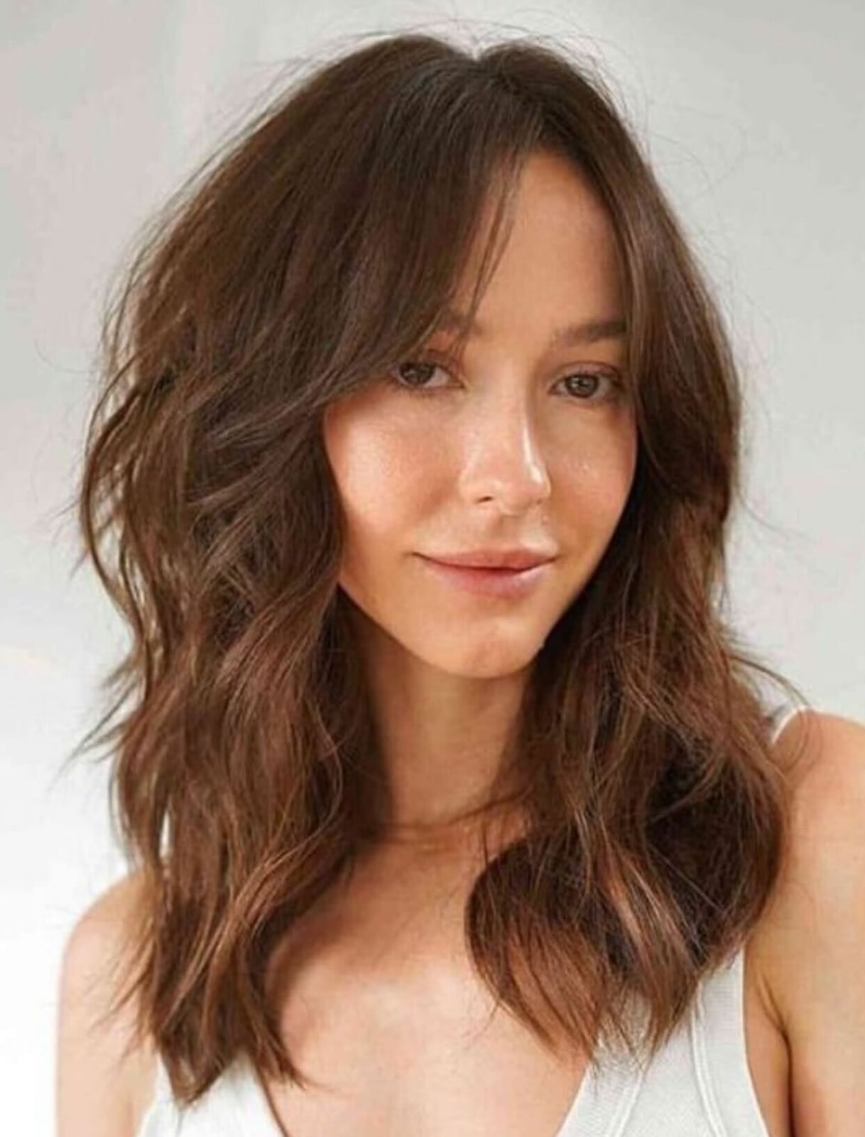 Shoulder Layered Lob With Face-Framing Shoulder Layered Lob With Face-Framing — Trendy Medium Hair