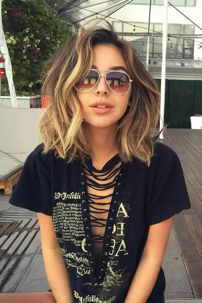 Messy Blonde Bob With Piecey Bangs, Chin — Trendy Messy Hair