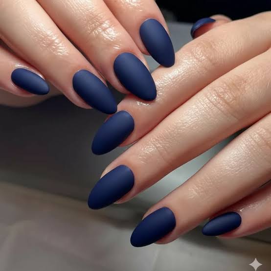 Deep Navy Velvety Matte Medium Almond Nails Deep Navy Velvety Matte Medium Almond Nails — Trendy Navy Nails