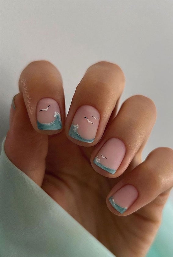 Short Square French Tip with Seagulls and Waves Short Square French Tip with Seagulls and Waves — Trendy Ocean Nails